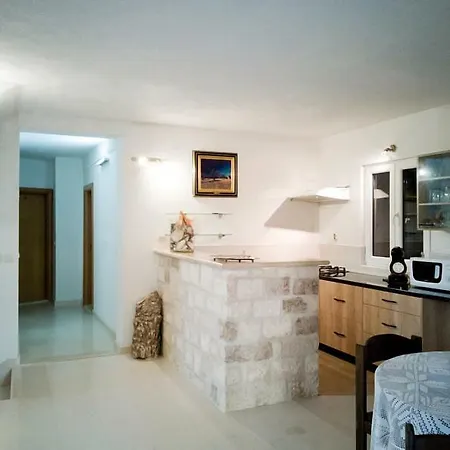 Ujoli 스프리트스카