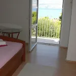 Ujoli