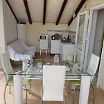 Ujoli Villa