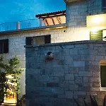 Ujoli Villa *