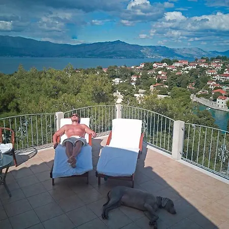 Villa Ujoli Splitska