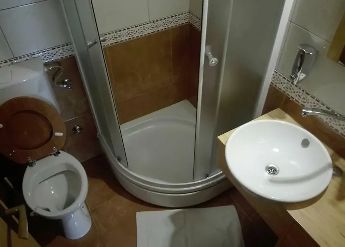 Ujoli Splitska
